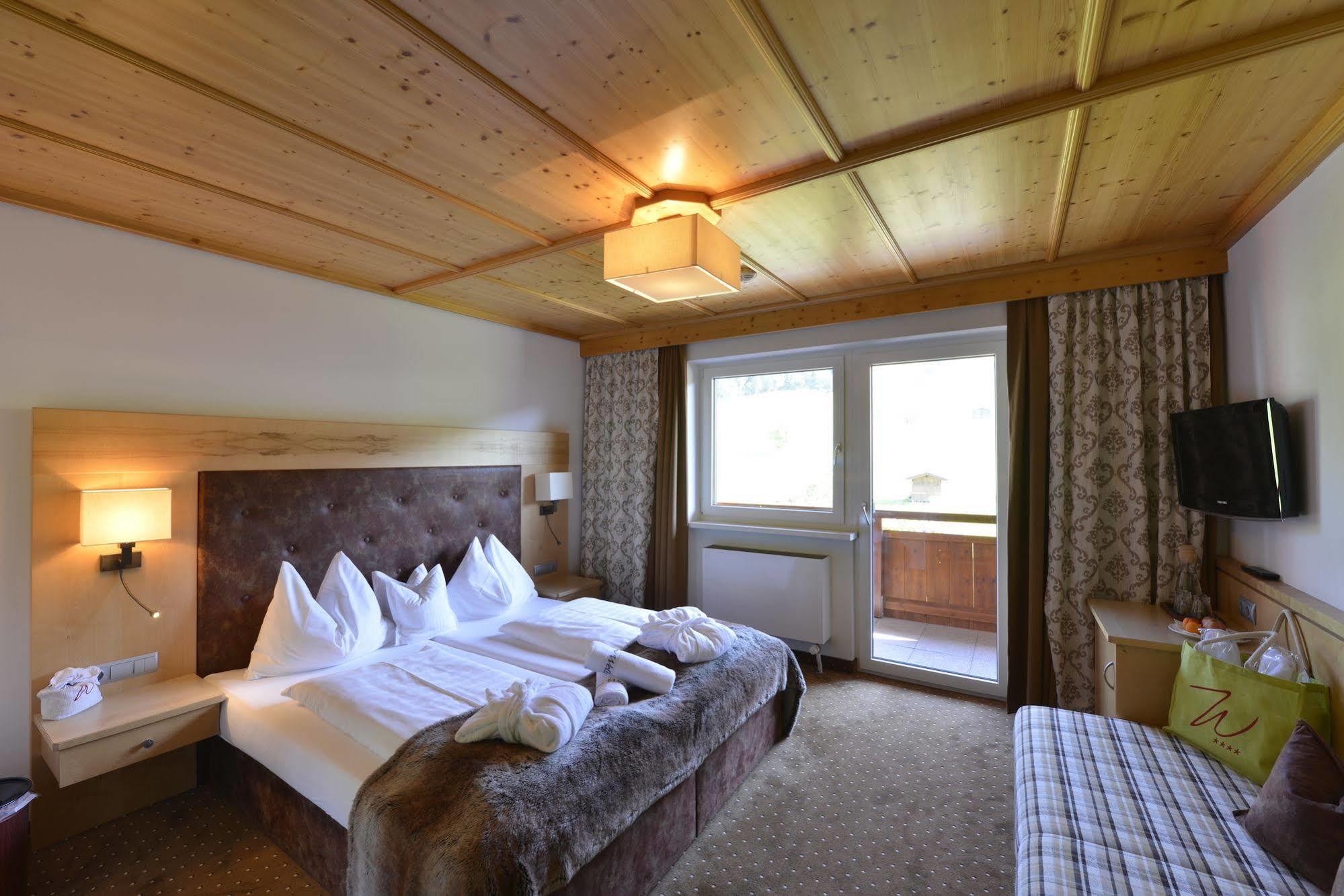 Hotel & Alpin Lodge Der Wastlhof นีเดอเรา ภายนอก รูปภาพ